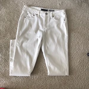 White Aeropostale Jeans
